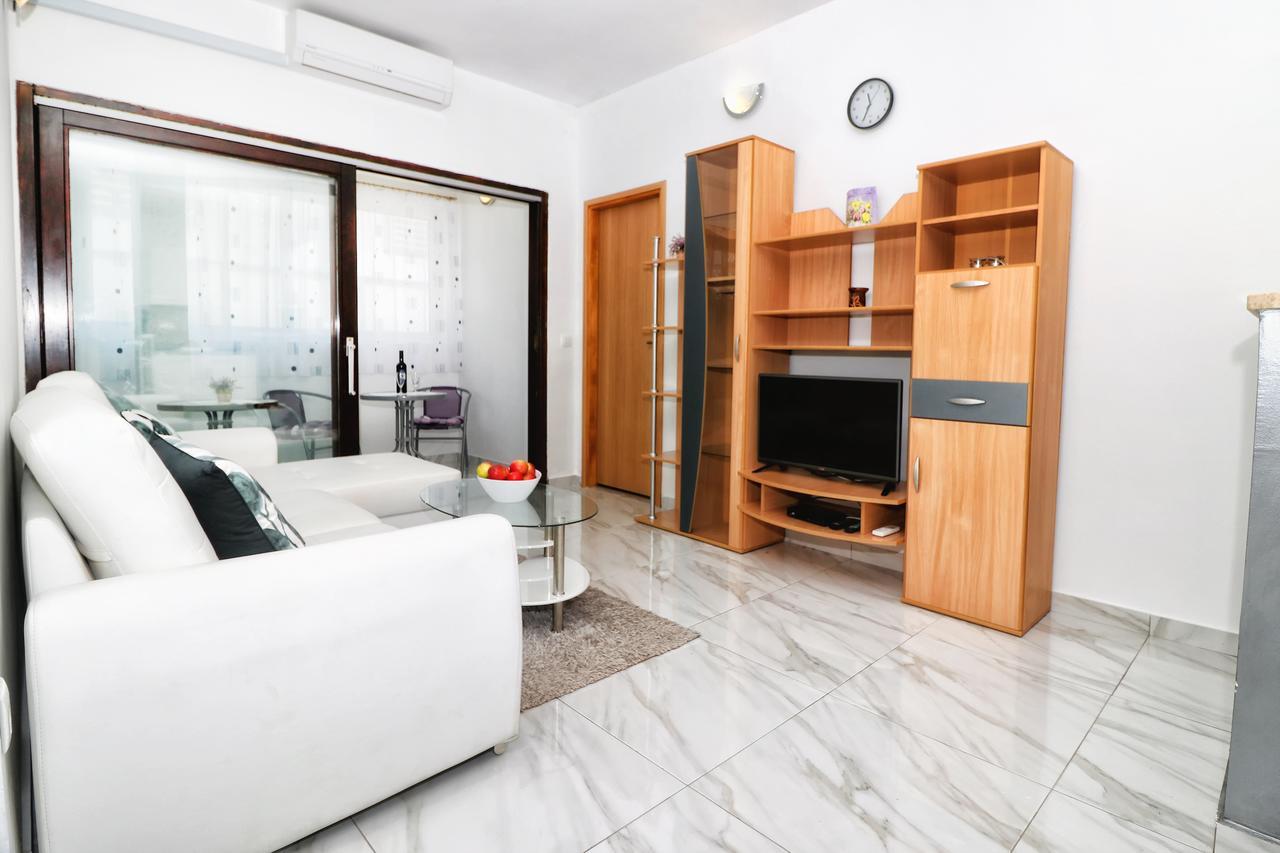 Apartments Amalia روفينج المظهر الخارجي الصورة